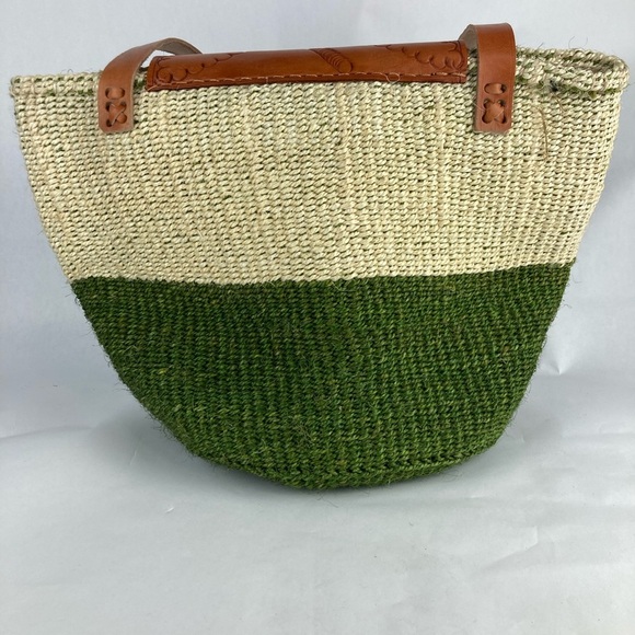 NWOT Sisal Market Kiondo Bag w/ leather top/closure/ and straps - Picture 4 of 4